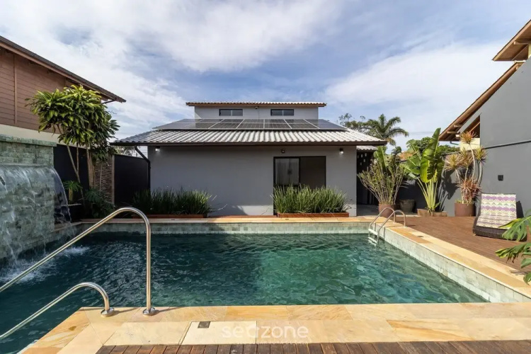 House With Pool Near the Beach Jde792