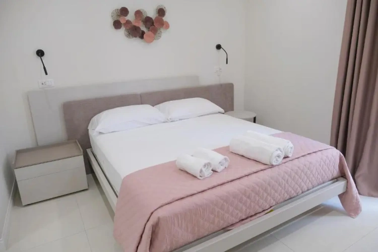 Deluxe Double room with balcony