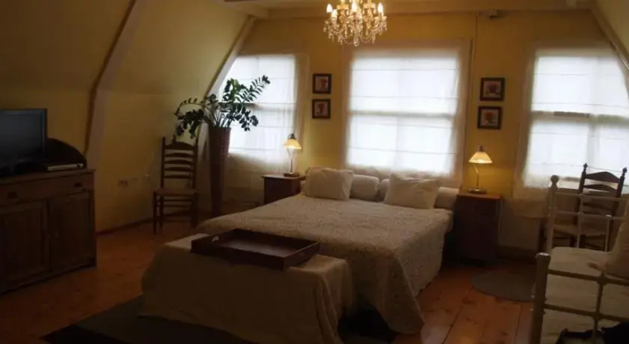 Teatro Apartments