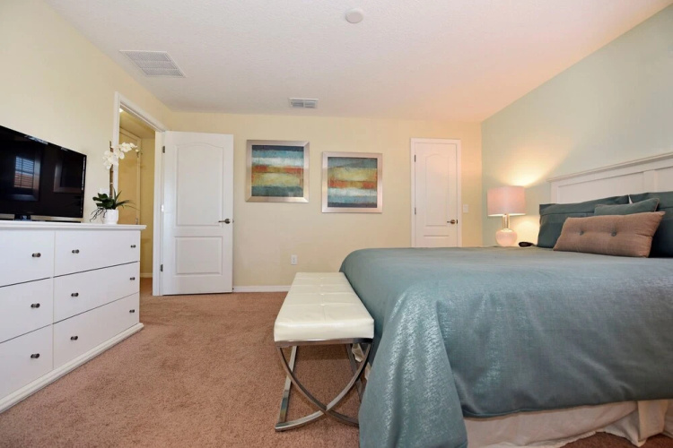 Paradise Palms 8951