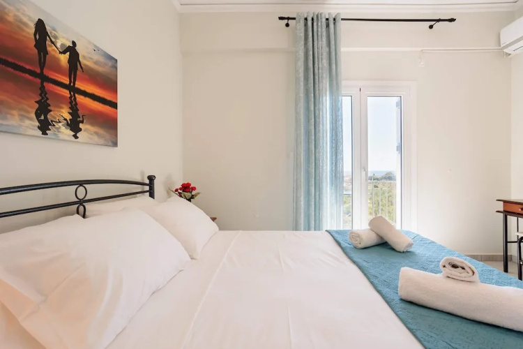Serenity and Views - Beachside Escape
