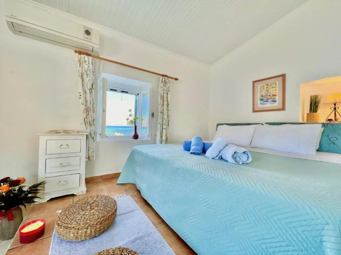 Apraos Beachfront Studio