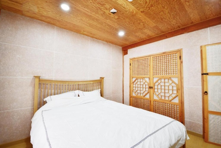 2 Bedrooms Cottage