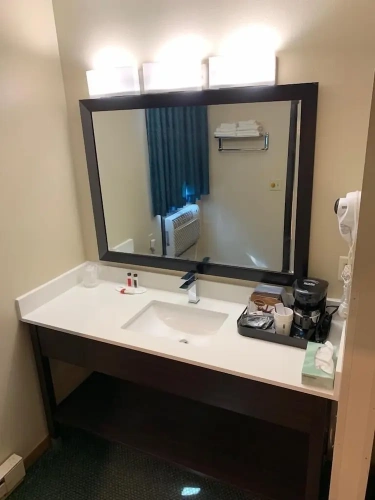 Standard Quadruple room with view