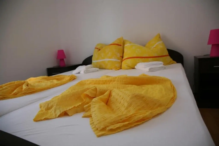 2 Bedrooms Apartment with balcony and with view