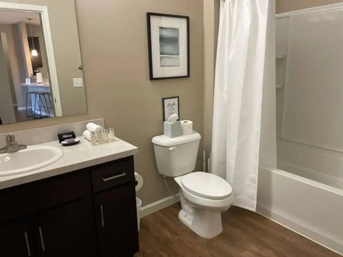 Executive 1st Floor 2BR Dublin Area W D Gym