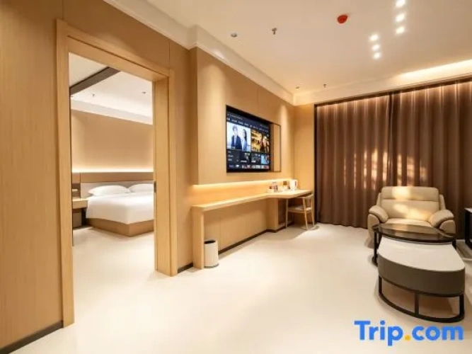 Luxury Suite