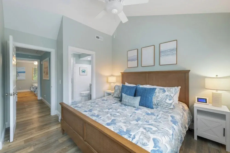 Forest Beach Villa 2 BDR for 6