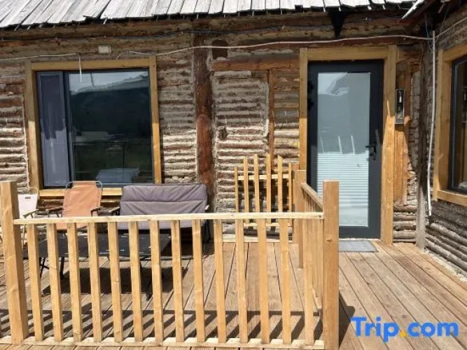 Family Duplex Suite with mountain view