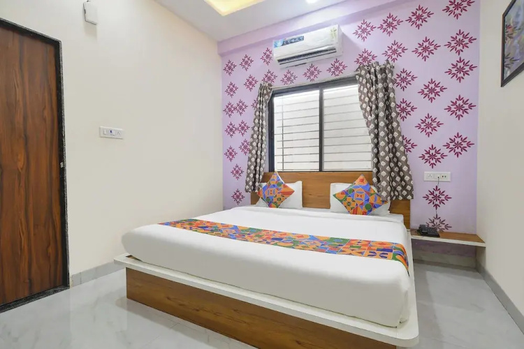 Fabhotel Chirag Inn