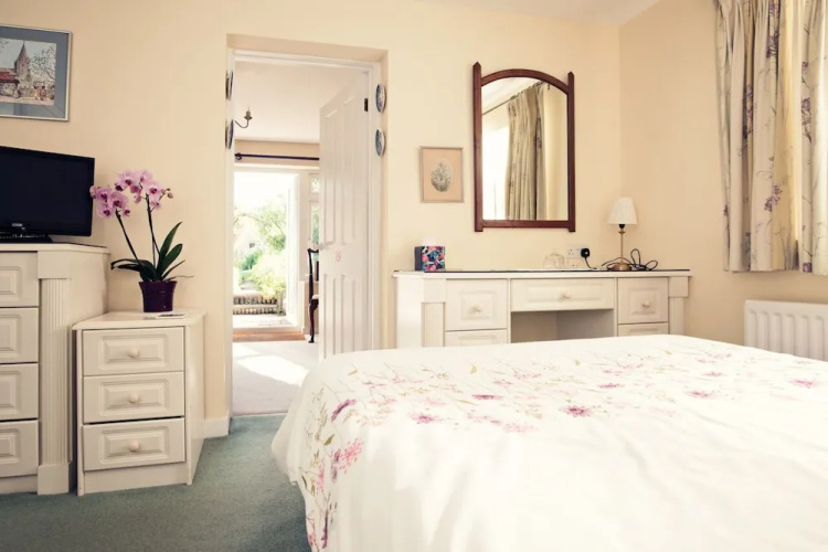 London Road Guest Accommodation