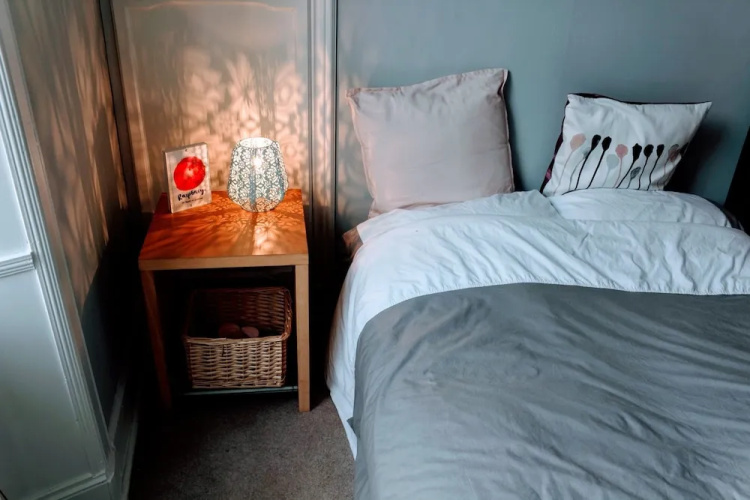 2 Bedroom House Near Leith Area