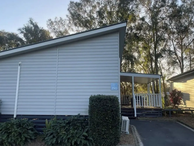 2 Bedrooms Deluxe room with lake view