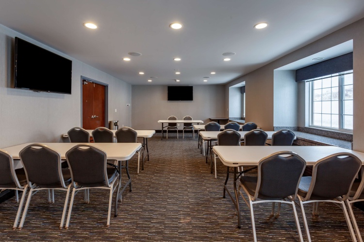 Best Western Plus Woodstock Inn & Suites photo 18