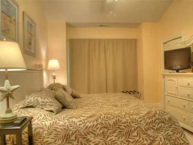 Magnolia Pointe 105 4882 3 Br Condo by RedAwning