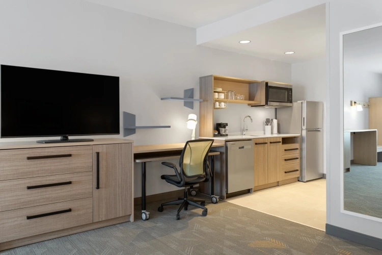 Quadruple Suite