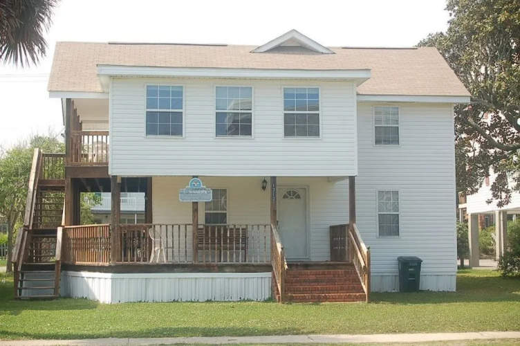2055-1 Donna Kirk, Down Front - 2 Br Apts