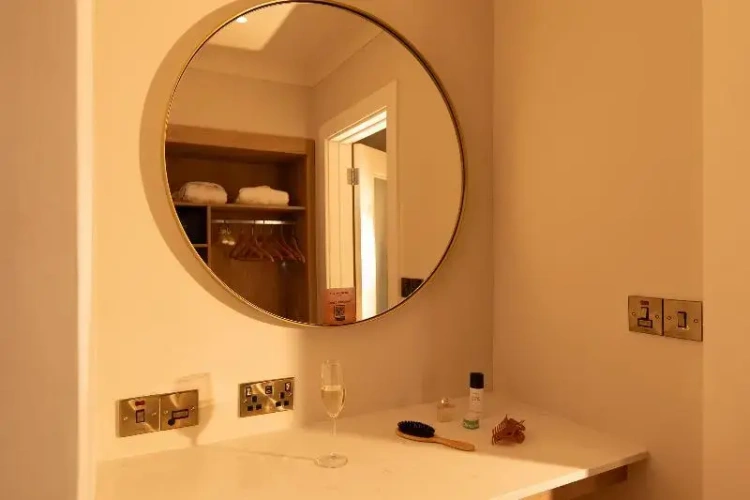 Classic Double Suite