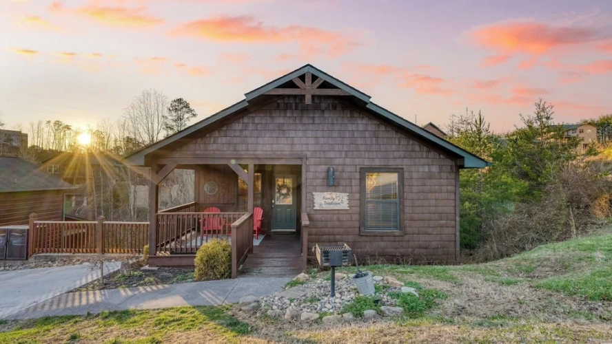 3 Bedrooms Cottage