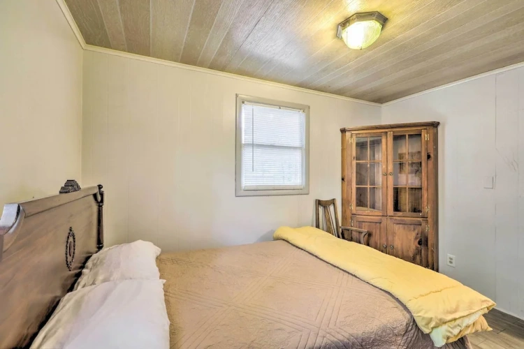 2 Bedrooms Villa