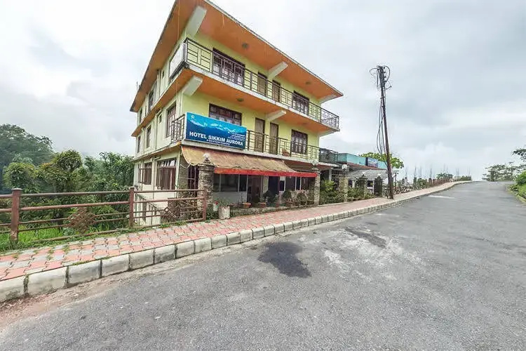 10th Planet Hotel and Restaurant