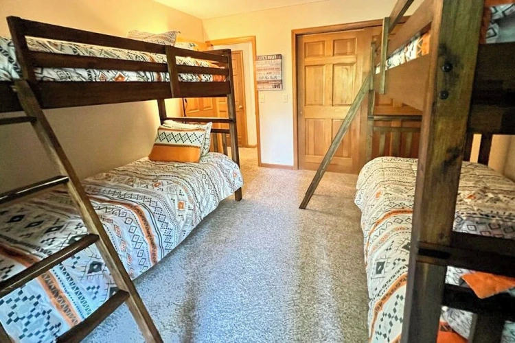 3 Bedrooms Cottage