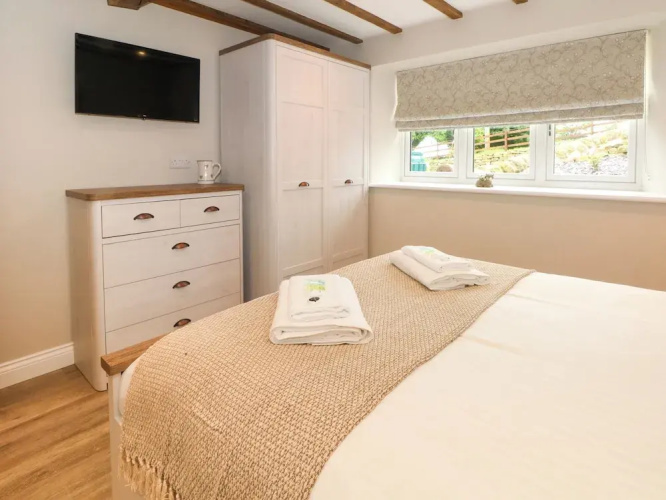 Small Lane Cottage