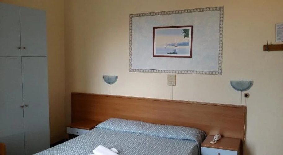 Hotel Eros