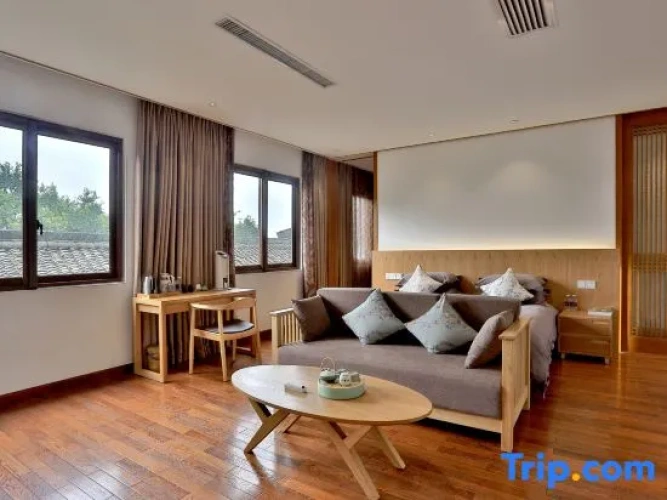 Standard Twin Family room