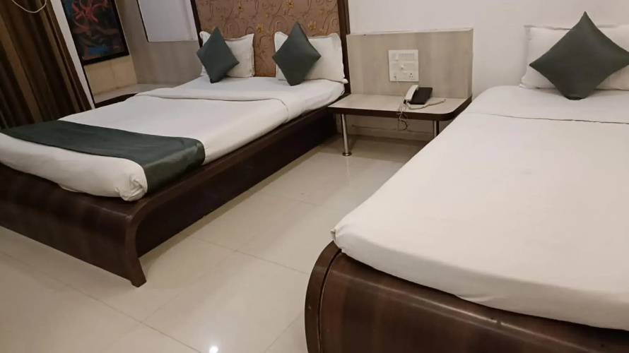 OYO 4445 Hotel Saishri