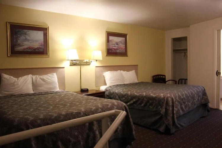 Deluxe Quadruple room