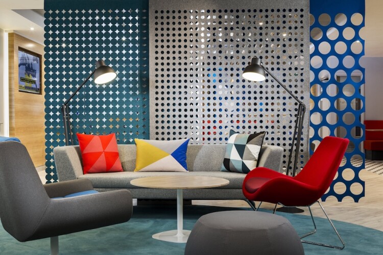 Holiday Inn Express Madrid Airport, An Ihg Hotel