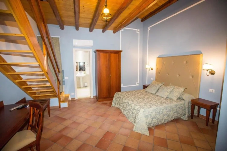 Deluxe Quadruple room
