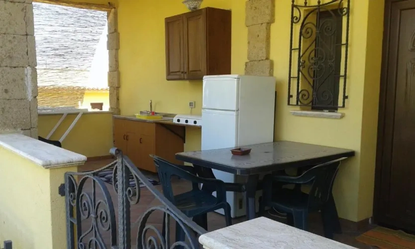 2 Bedrooms Cottage