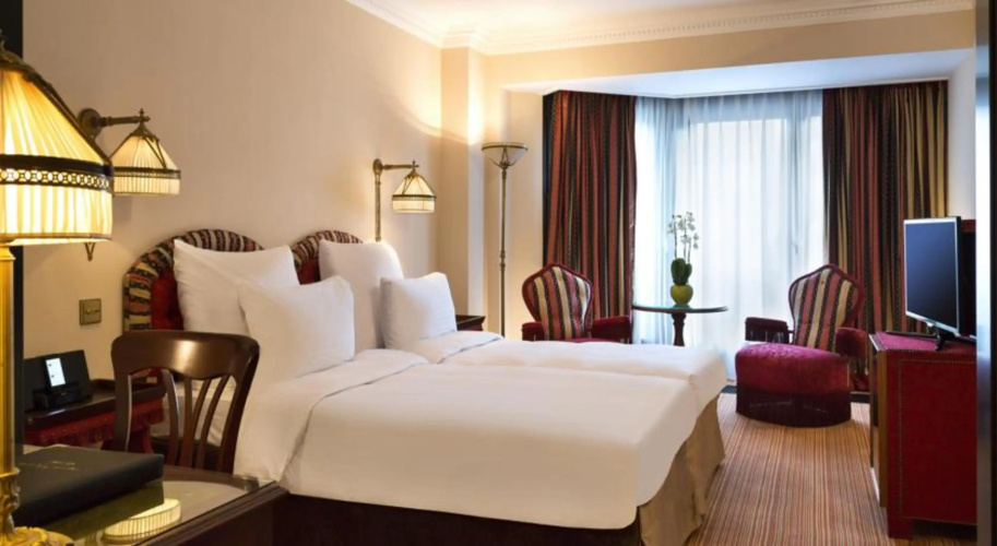 Hotel Barsey by Warwick