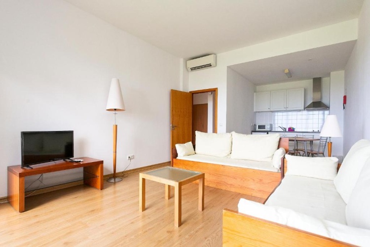 1 Bedroom Apartment with balcony