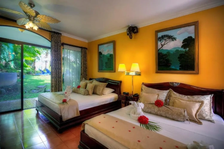 Deluxe Quadruple room