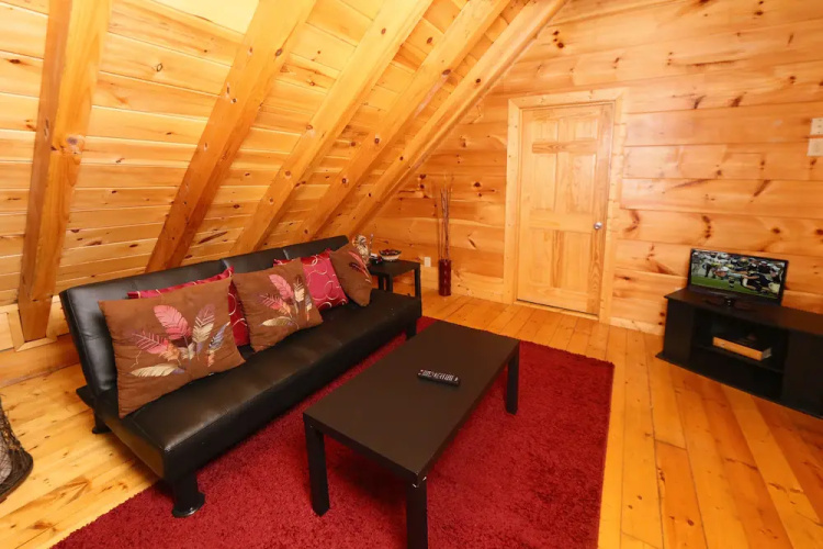Off The Clock 4 Br cabin by RedAwning