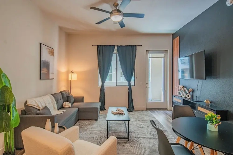 1 Bedroom Deluxe Apartment