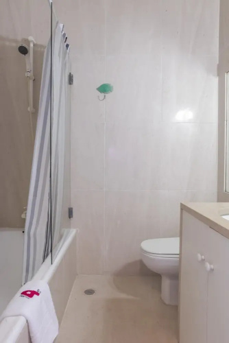 Rent4rest Estoril Beachfront Apartment - Studio