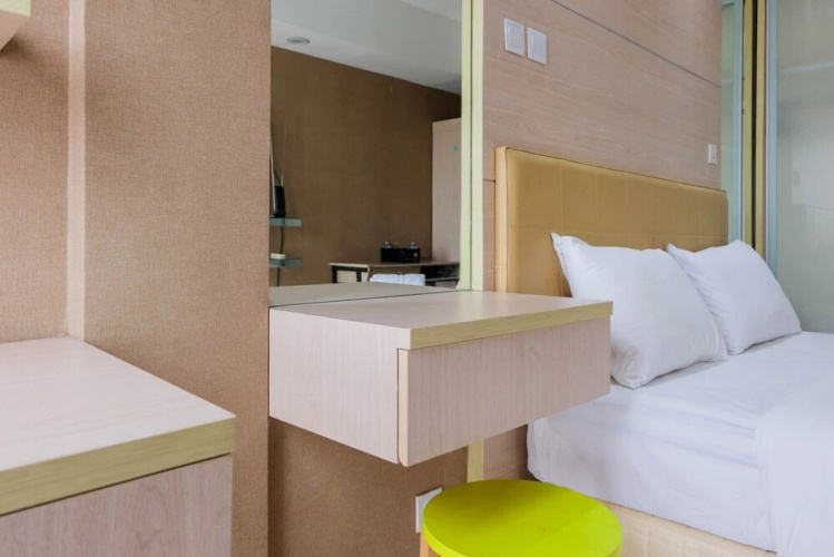 Functional Studio Apartment at Tamansari Skylounge