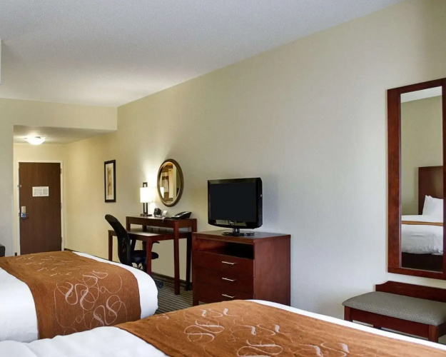 Comfort Suites