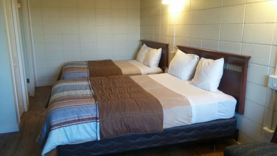 Big Rock Motel