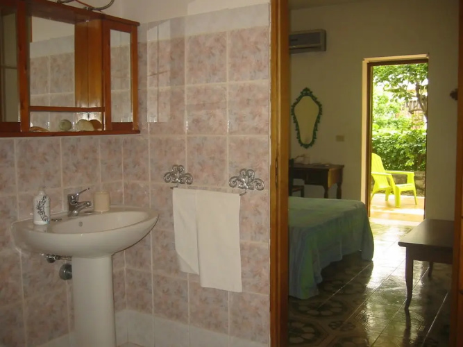 La Via Del Mare Bed And Breakfast