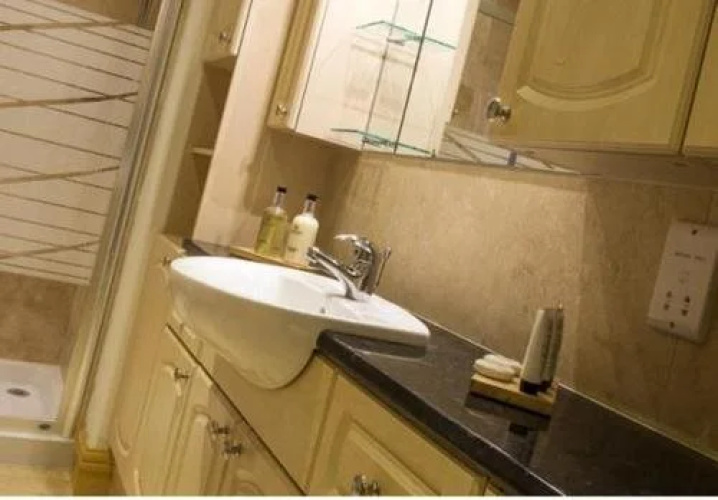 Sutherlands Guest House