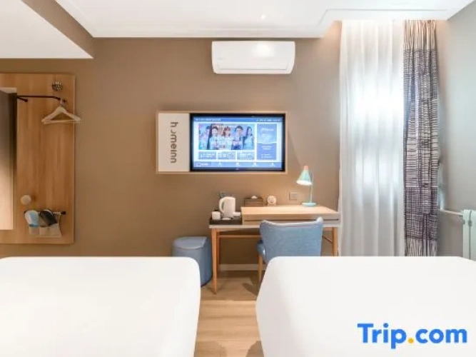 Standard Twin room with sea view