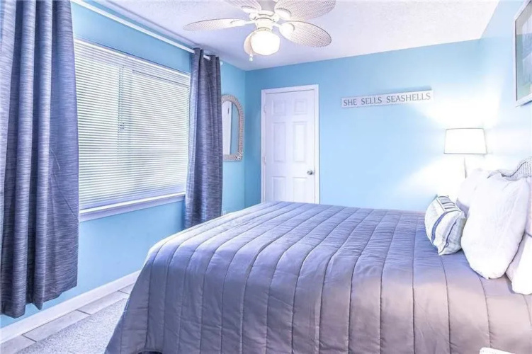 Tradewinds 108 - 1 Br condo by RedAwning