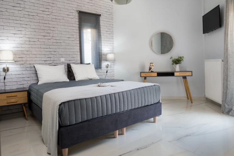 E & G Relax Homes