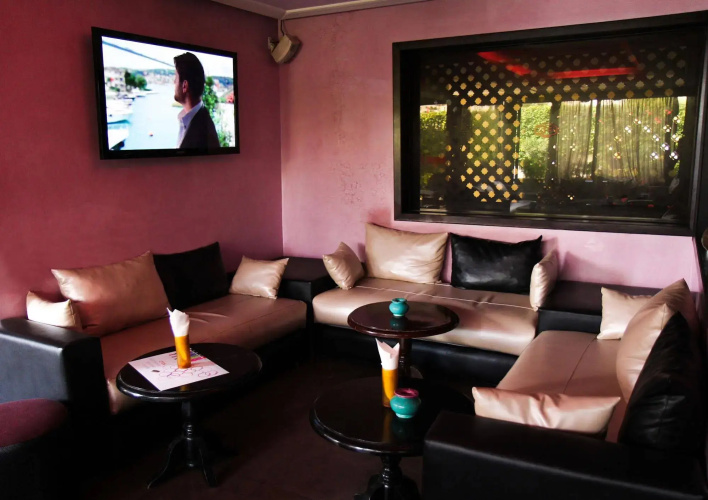 New Farah Hotel