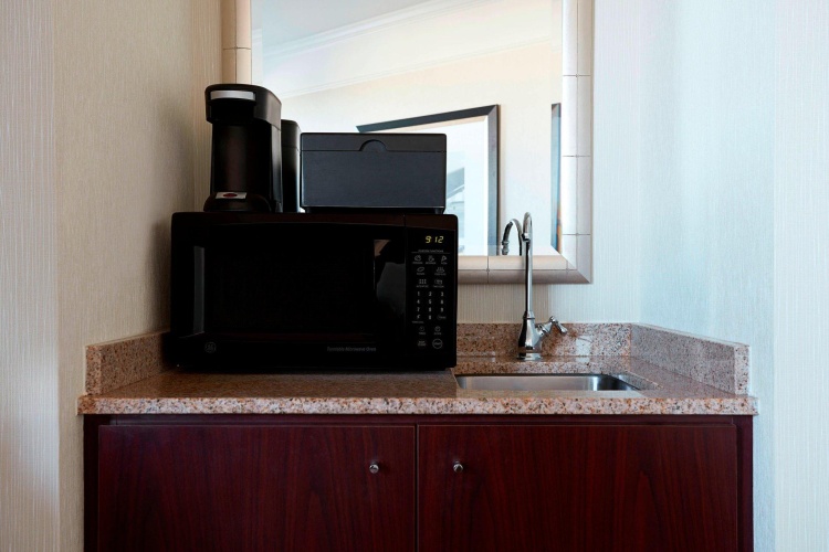 1 Bedroom Quadruple Suite